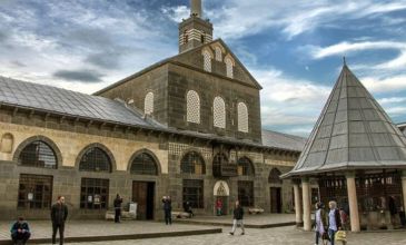 Uçaklı Mardin Turu | 2 Gece Otel Konaklamalı | 19 Mayıs Özel Paket | 2