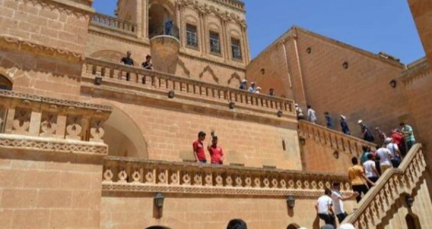 Uçaklı Butik Mardin Diyarbakır Göbeklitepe Turu | 2 Gece 3 Gün